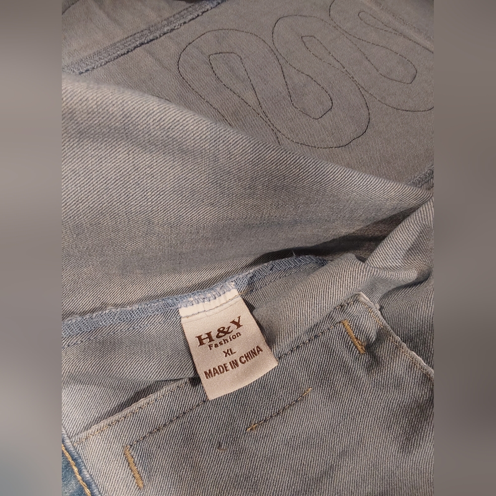Embroidered Denim Vest with Snake and Wings Design - Picture 10 of 10